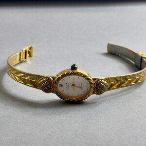 Vintage Sarah Coventry Gold Tone Watch Wristwatch Gift Metal Bezel Heart